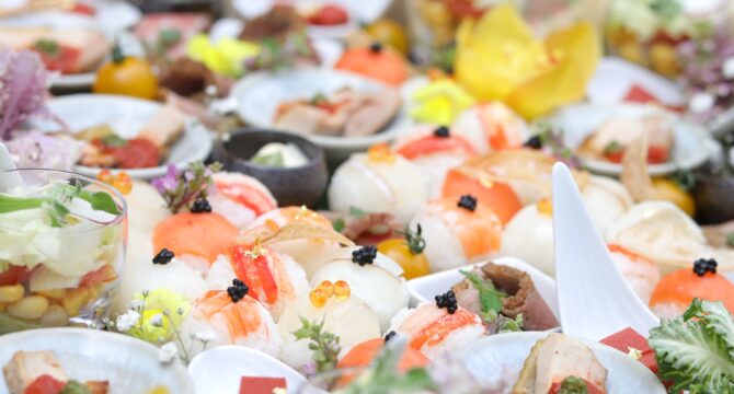 料理・引出物などの展示: 予約優先
